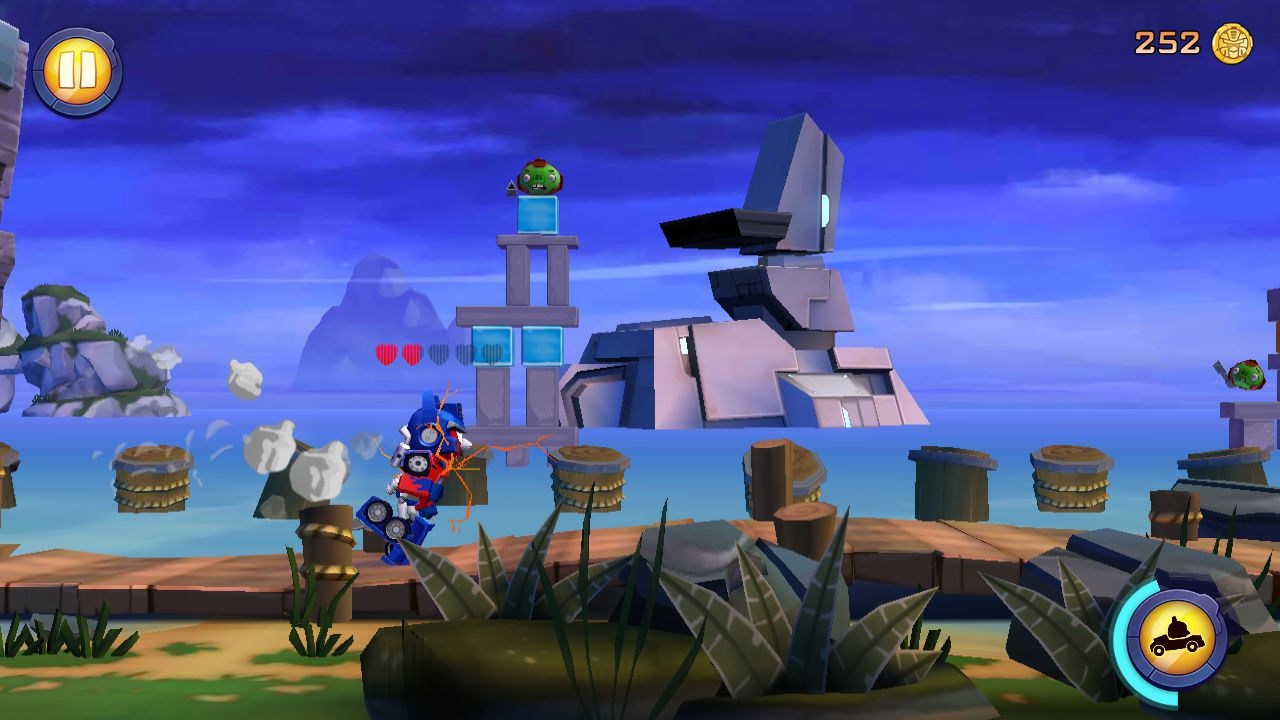 1423551352_angry-birds-transformers2.jpg